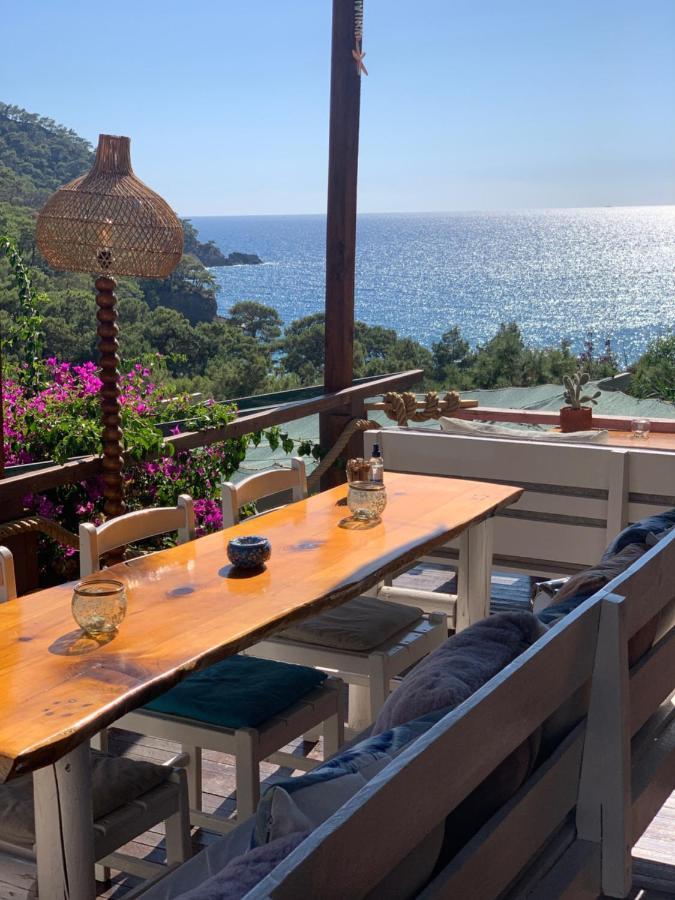 Bamboo Bungalow With Sea View In Kabak Bay, Oeluedeniz フェティエ エクステリア 写真
